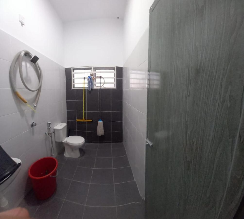 Homestay D'Mama Ifor Muslimi Tanjong Malim Exterior photo
