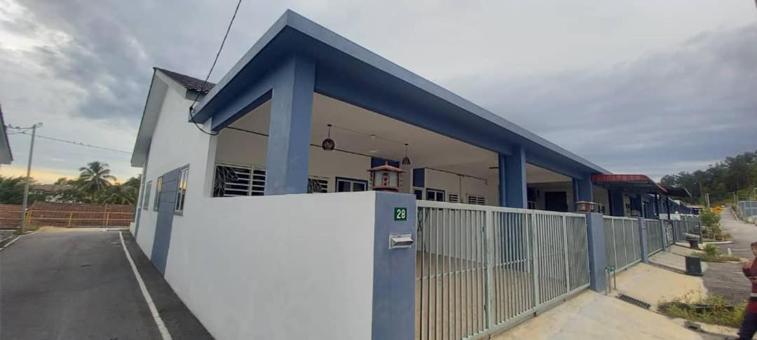 Homestay D'Mama Ifor Muslimi Tanjong Malim Exterior photo