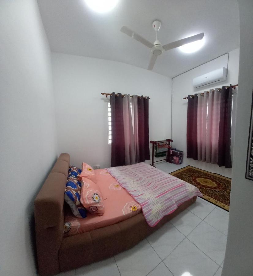Homestay D'Mama Ifor Muslimi Tanjong Malim Exterior photo